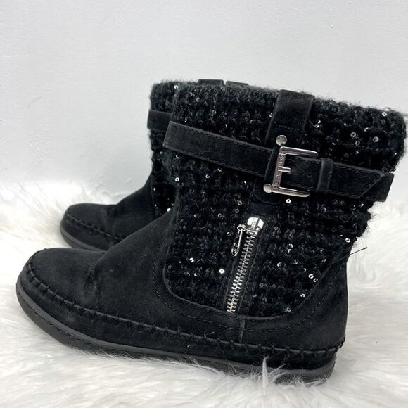 Guess, black suede quilted ankle booties 9M - Picture 1 of 6